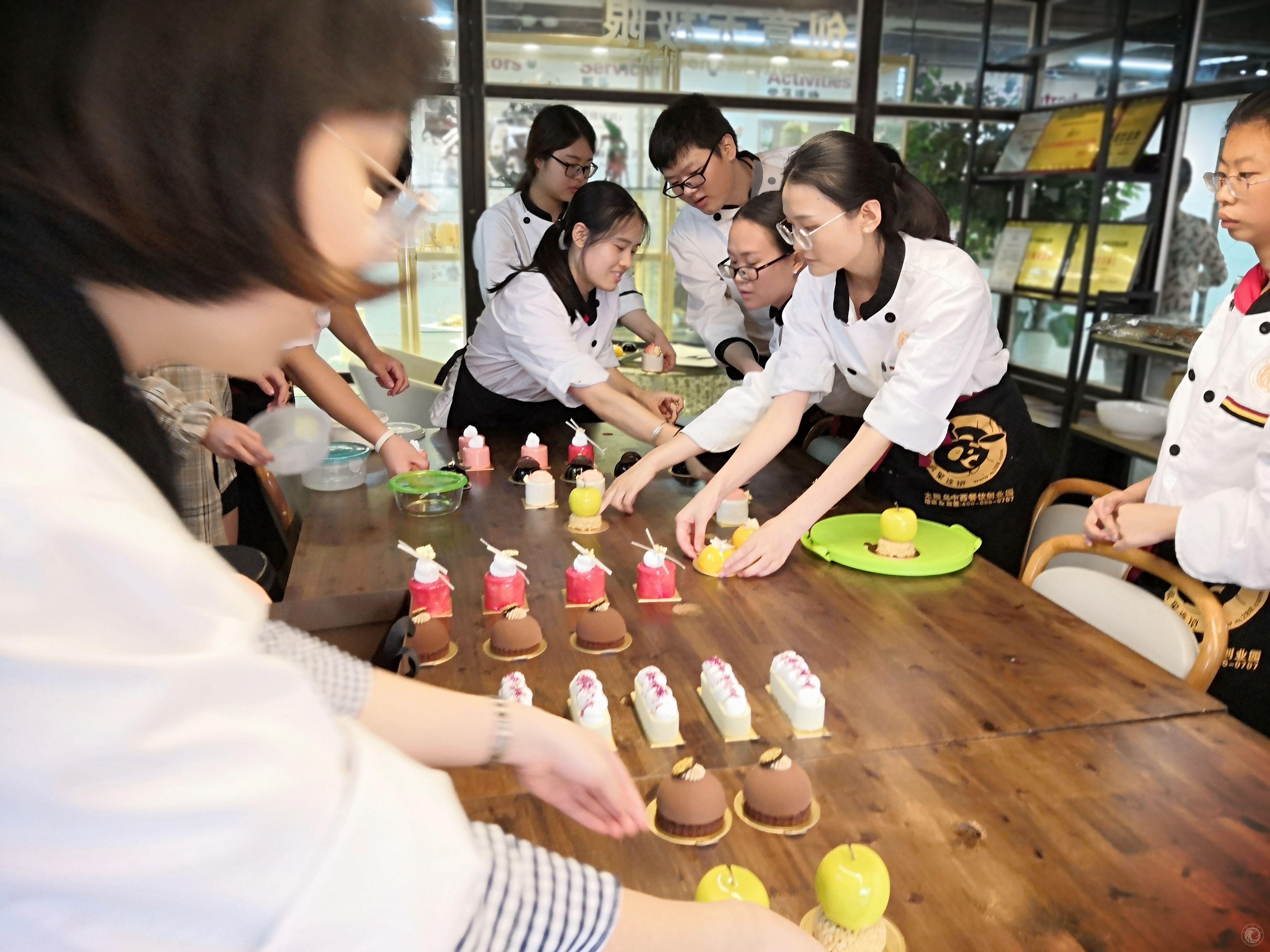 女生學西點